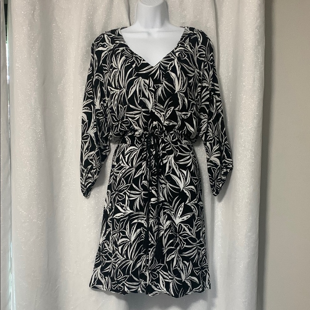 Robert Louis oversized tropical floral dress EUC